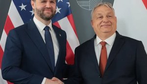 Венс відвідав Орбана