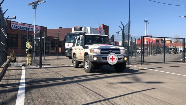 Красный Крест через КПВВ Счастье направил на оккупированную Луганщину гуманитарную помощь, - Госпогранслужба 04