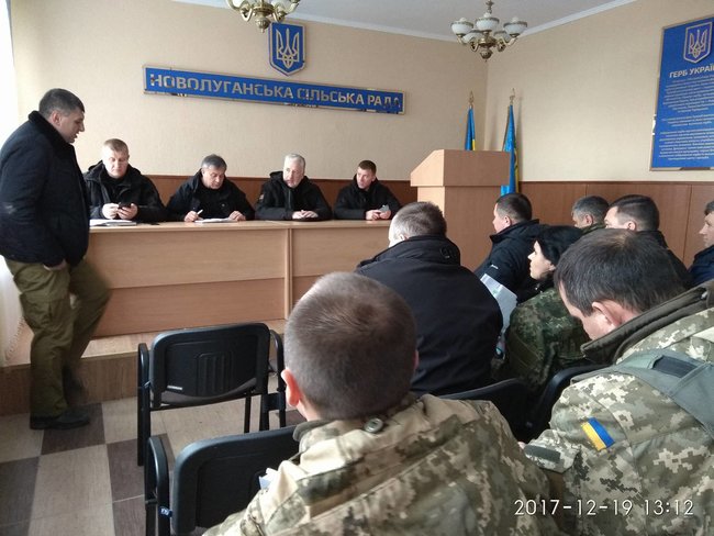 ГСЧС, полиция и военные ликвидируют последствия обстрела Новолуганского наемниками РФ, - Жебривский 01