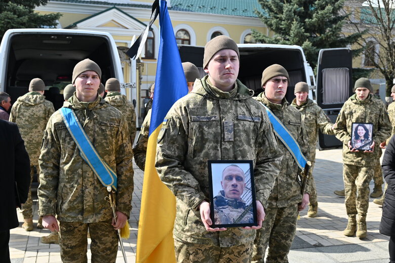 Прощання із Анастасією Мар'янчук та Денисом Дайнеком