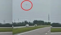 украинский беспилотник патрулирует донецкую объездную