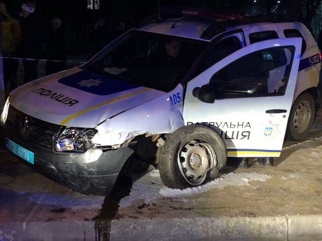 Автомобиль патрульной полиции попал в ДТП на Одесчине 03