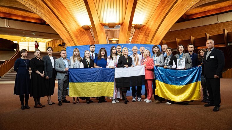 PACE called on Russia to release 26 Ukrainian journalists.