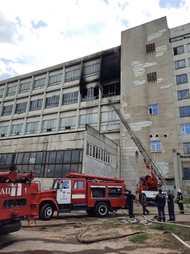 Завод Комунар горів у Харкові (оновлено) 07