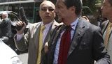 Совершено покушение на экс-главу МВД Колумбии: среди жертв водитель и охранник министра. ФОТОрепортаж
