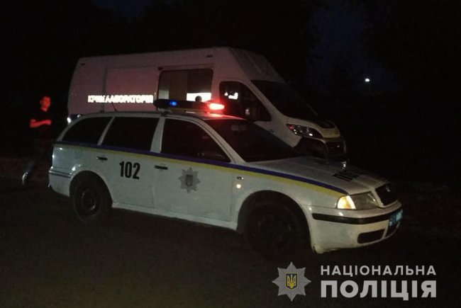 На Чернігівщині 18-річна водійка Audi влетіла в будинок: два її пасажири загинули 08 На Чернігівщині 18-річна водійка Audi влетіла в будинок: два її пасажири загинули 08