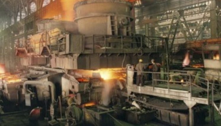 "Азовсталь" Ахметова сменила прибыль убытком в 130 миллионов