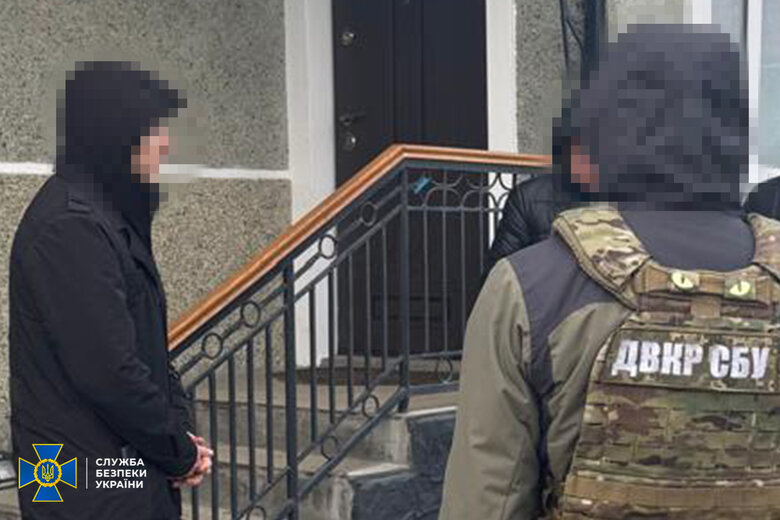 Затримано організаторів схем для ухилянтів