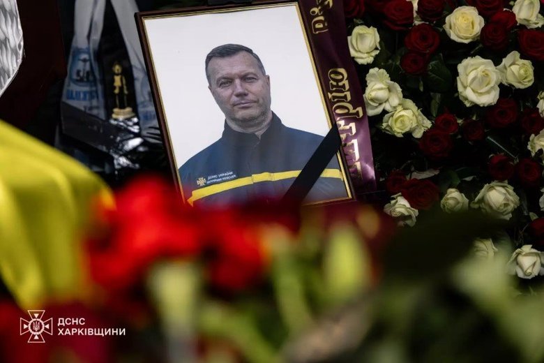 У Харкові попрощалися із загиблими рятувальниками