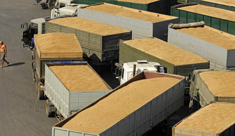 Чому ростуть ціни на продукти та пальне
