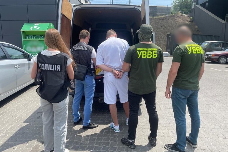 В Одесской области задержали мошенника, который под видом благотворительности пытался подкупить военного