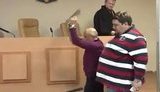 Песня о Магадане, стук по столу и разбитый ноутбук: правоохранители расследуют "применение силы" к предпринимателю с российским гражданством Бойко. ВИДЕО