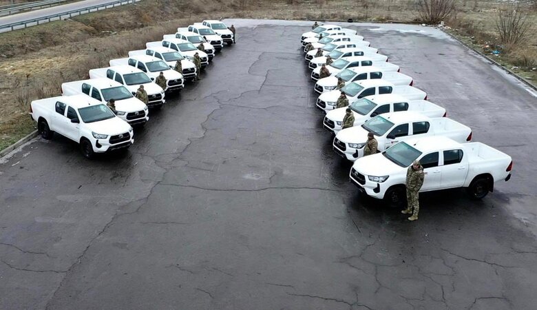 автівки для 72 бригади від громади Білої Церкви