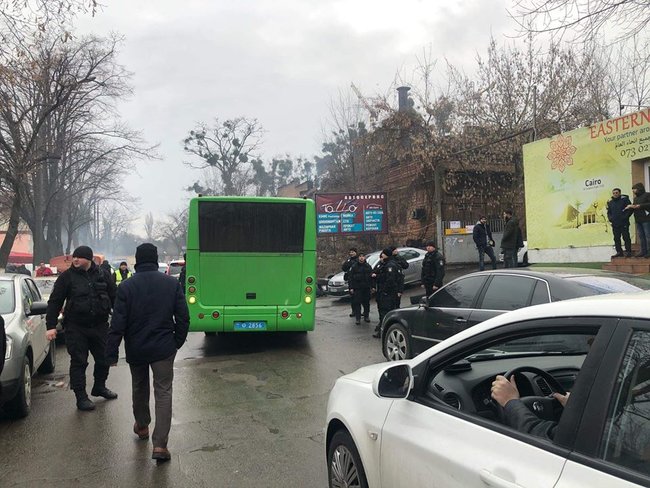 В свободной стране такие методы неприемлемы, - муфтий Исмагилов раскритиковал полицию, проверявшую документы возле мечети в Киеве 06 В свободной стране такие методы неприемлемы, - муфтий Исмагилов раскритиковал полицию, проверявшую документы возле мечети в Киеве 06