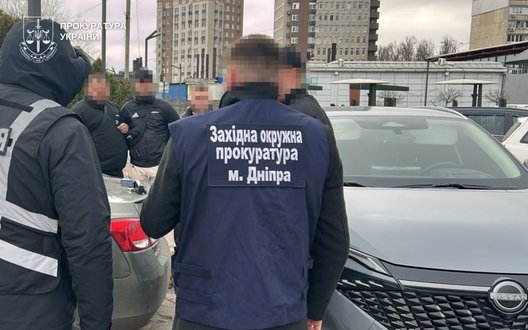 У Дніпрі судитимуть чоловіка, який обіцяв "вирішити питання" з ВЛК за 16 тисяч доларів