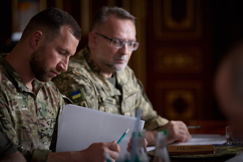 Зеленський провів нараду щодо ударів вглиб Росії