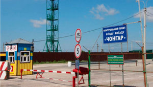 Пассажиропоток на админгранице с оккупированным Крымом в октябре снизился на 40%