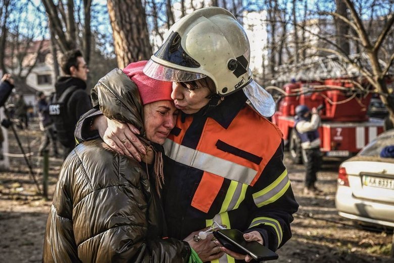 Всі ми робимо внесок у нашу перемогу, - Зеленський 05