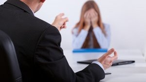 Зарплата чоловіків в Україні може перевищувати зарплату жінок на 25%, - Шмигаль