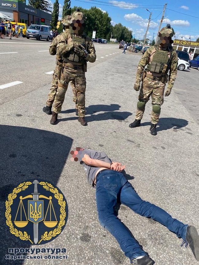 Трое мужчин похитили жителя Харьковщины и требовали $20 тыс. выкупа, их задержали, - прокуратура 01