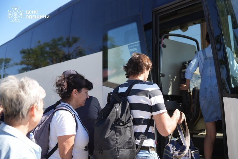 Russia struck a train in the Odesa region: railway workers killed