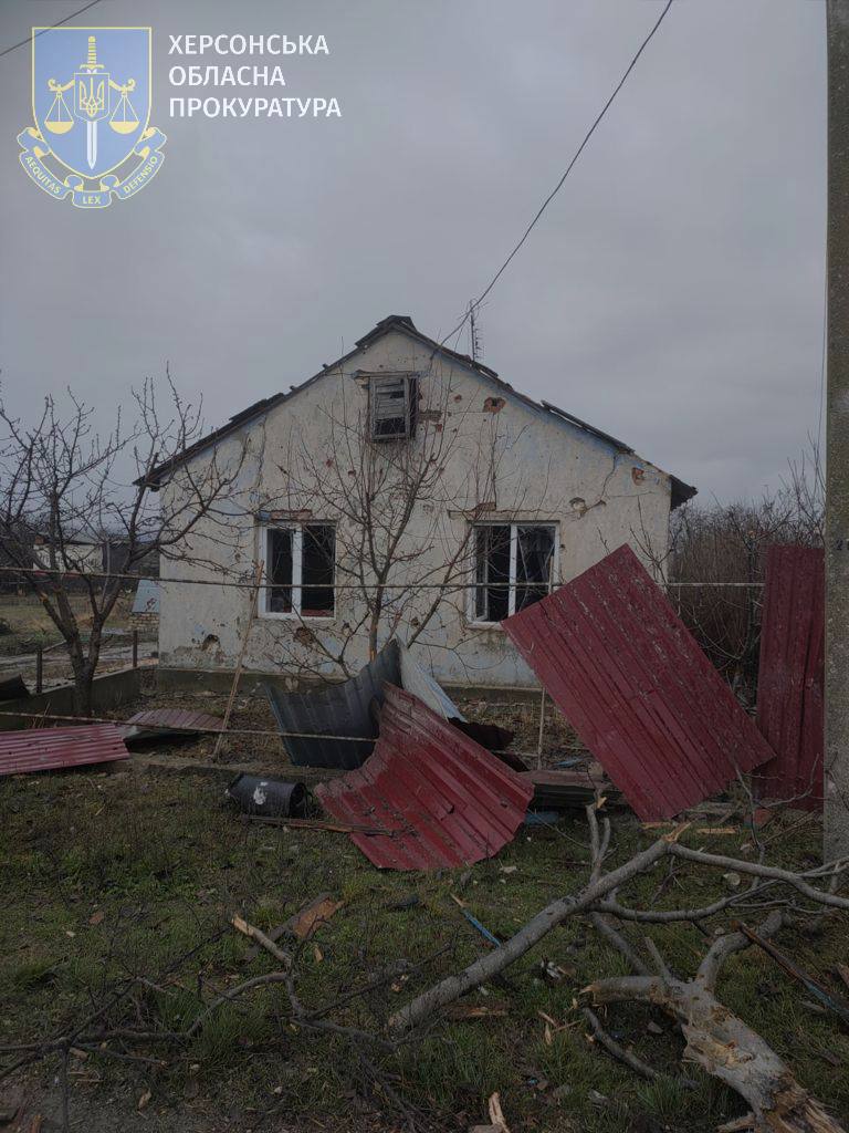Унаслідок обстрілу окупантами Тягинки на Херсонщині поранено чоловіка 02 Унаслідок обстрілу окупантами Тягинки на Херсонщині поранено чоловіка 02