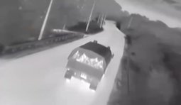 атака дрона на вантажівку із окупантами