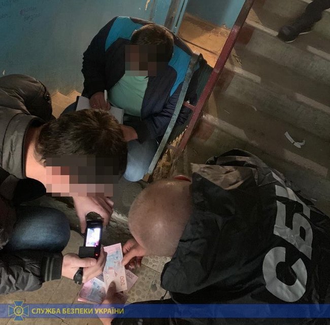 Начальница отделения госбанка наживалась на переселенцах в Харькове, - СБУ 01