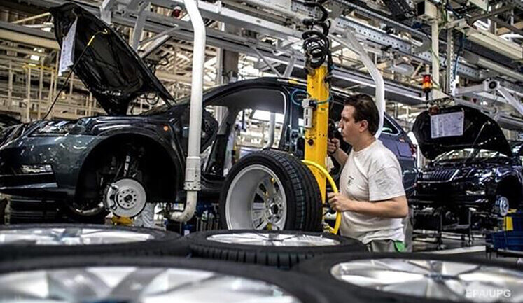 Nissan відмовився відновлювати виробництво у Росії