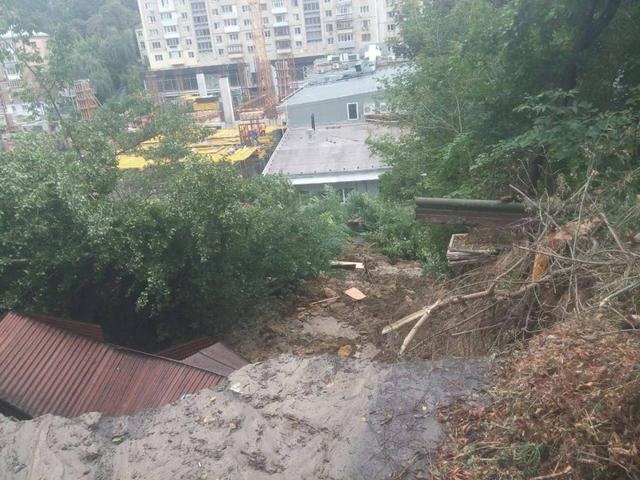 киев оползень