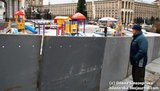 Мега-парк развлечений Попова на Майдане - "дитячи радощі" под елкой и радующий милицейскую душу порядок. ФОТОрепортаж