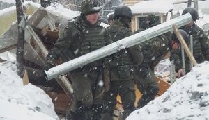 На улице Грушевского начали демонтаж палаточного городка. ФОТОрепортаж+ВИДЕО