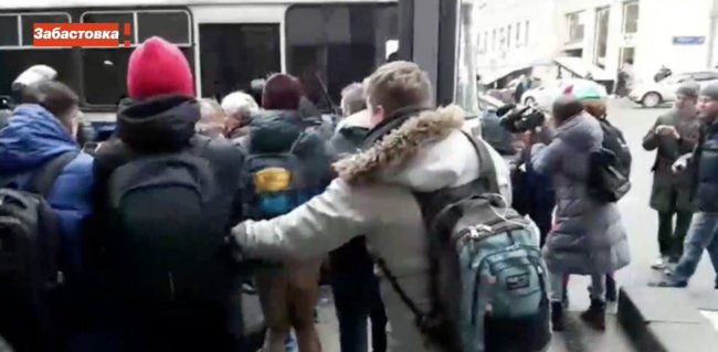 Алексей Навальный задержан на Забастовке избирателей в Москве 01