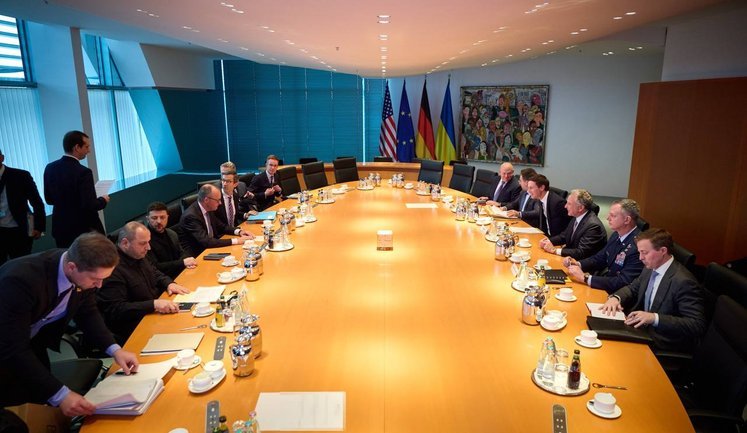 Зустріч Зеленського з представниками Трампа розпочалася у Берліні. ФОТОрепортаж