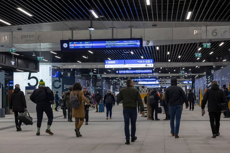 У Варшаві після ремонту відкрили один із найбільших вокзалів Польщі