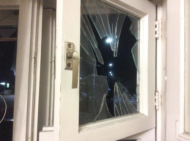 One person wounded in bomb attack on C14 coordinator Mazur’s apartment 02