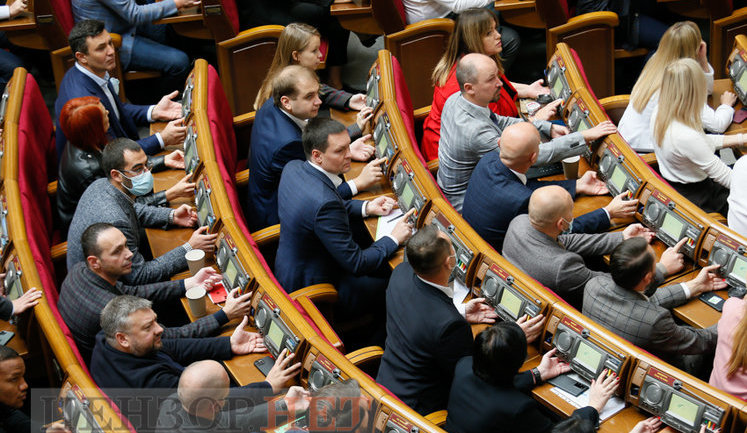 В законопроект 5719 снова внесли поправку, усиливающую табачную монополию: ранее в Раде ее отклонили