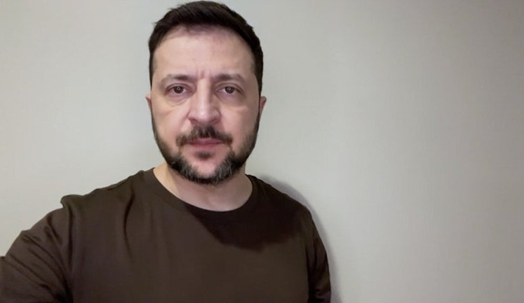 Міняти мене буде непросто, але я сказав, що міняюсь на НАТО, - Зеленський