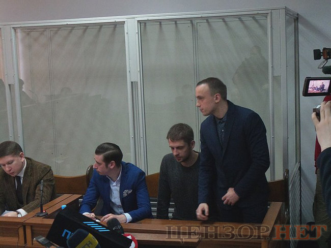 Шевченковский райсуд Киева продолжил рассмотрение дела об убийстве Бузины. Активисты перекрывали движение по Дегтяревской (обновлено) 06