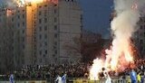 Фанаты &amp;quot;Динамо&amp;quot; отпраздновали победу над &amp;quot;Оболонью&amp;quot; &amp;quot;огненным шоу&amp;quot; на крышах домов. ФОТОрепортаж.