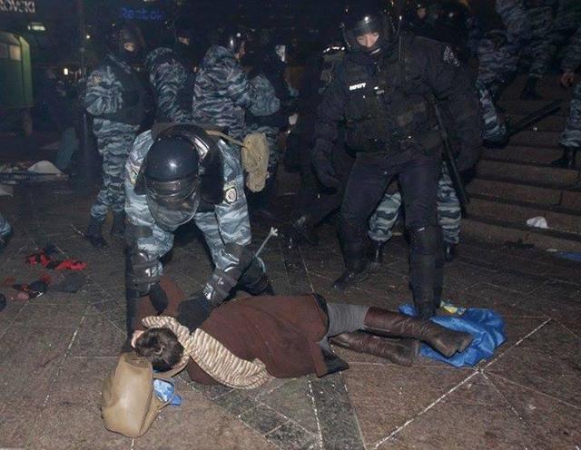 майдан избиение
