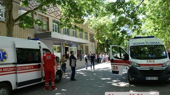 Масові отруєння школярів: звичайне хуліганство чи спланована акція? 01