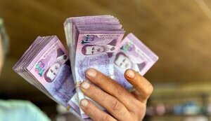 Нова влада Сирії планує друкувати валюту в ОАЕ та Німеччині замість Росії
