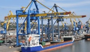 Росія інтегрує окупований порт Маріуполя у власну економіку, – розвідка