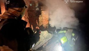 Рашисти атакували підприємства у двох районах Чернігівщини: пожежі ліквідовано. ФОТОрепортаж