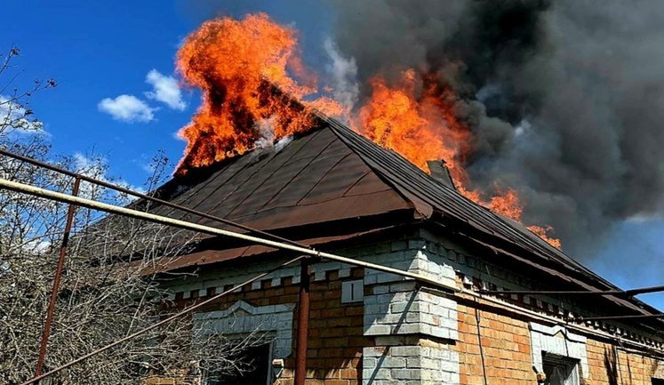 Россияне обстреливали два района Днепропетровщины: шесть раненых, в том числе двое детей