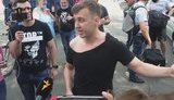 Нардеп "Голосу" Лозинський про затримання на акції в підтримку Стерненка: "Беркут" зразка 2013 року повернувся. В автозаки пакують без розбору". ВІДЕО+ФОТОрепортаж