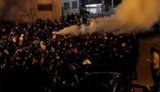 Драка фанов и милиции в Днепропетровске: "Что за ху#ня!? Смотри, по горбу бьет палкой". + ВИДЕО.