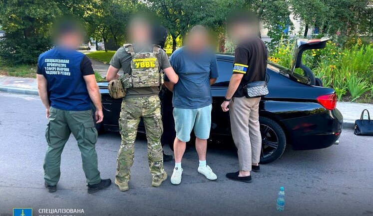 $6200 за переправлення до Румунії: На Волині затримано організаторів схеми ухилення від мобілізації, - прокуратура. ФОТОрепортаж