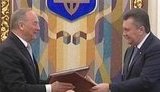 Янукович признал, что лишение Власенко мандата негативно повлияет на отношения с ЕС. ВИДЕО